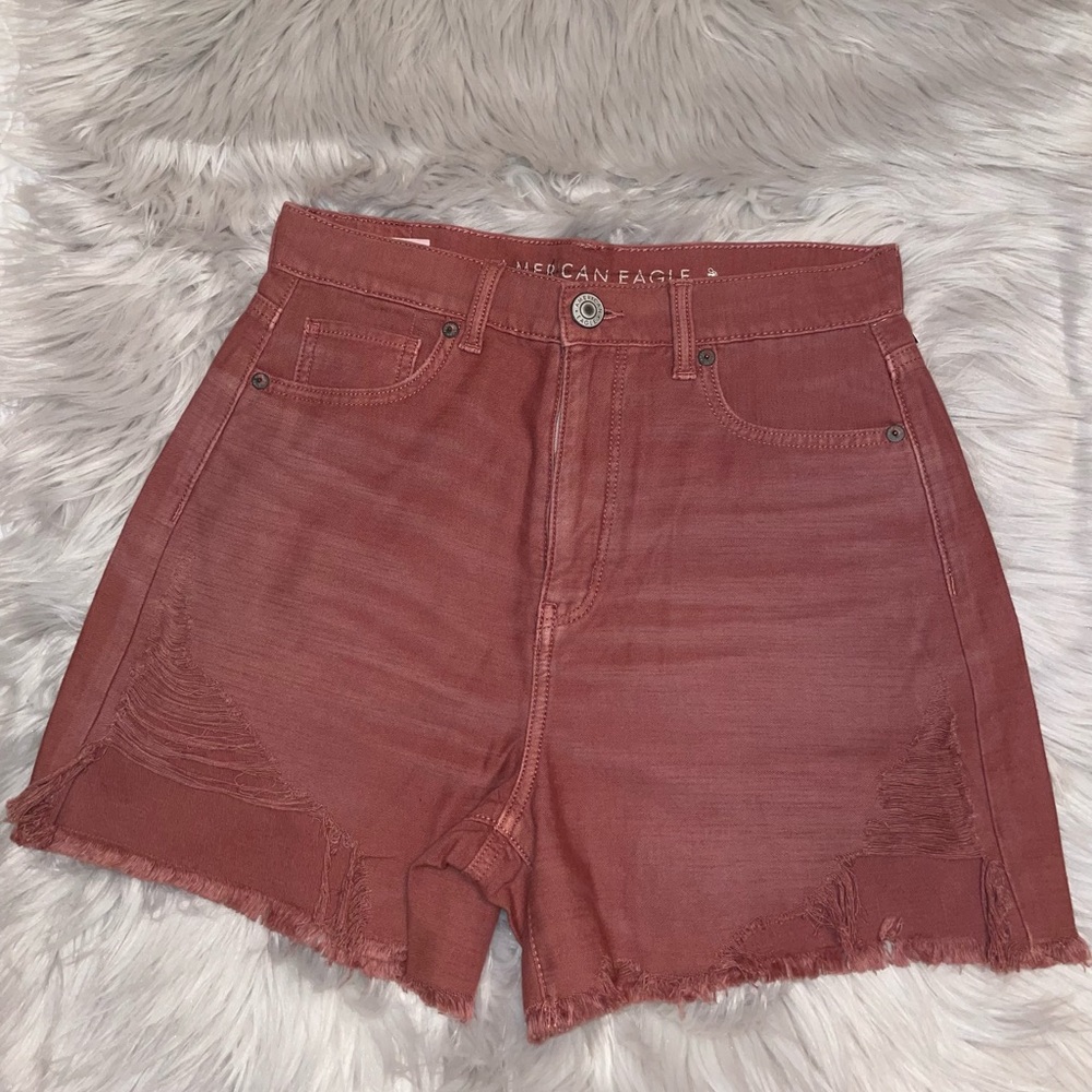 American Eagle Highest Rise MOM Short